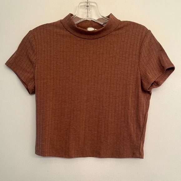 Bozzolo Tops - Bozzolo ribbed crop top size L